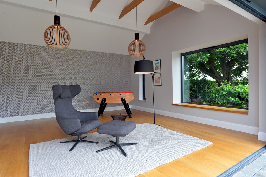 garden room interior